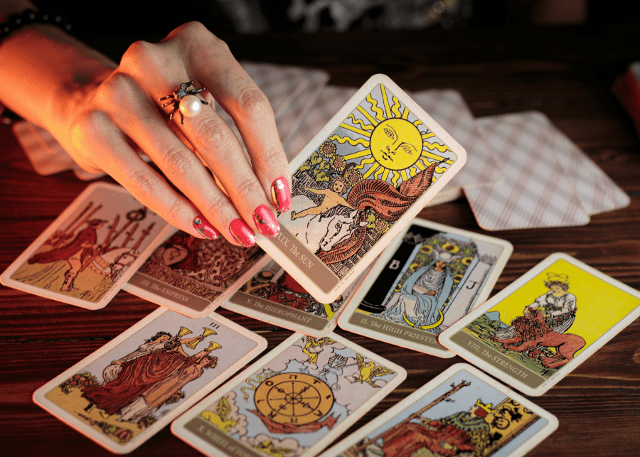 TAROT CARD READING ​